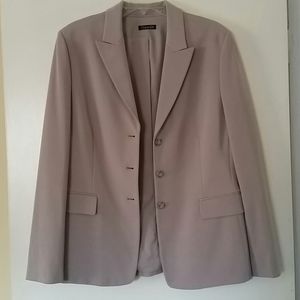 Tahari Grey Blazer 14